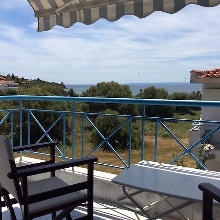 Red House Villa Jerakini Rom bilde