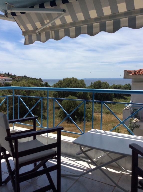 Red House Villa Jerakini Rom bilde